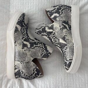 BRAND NEW SNAKESKIN SHOES